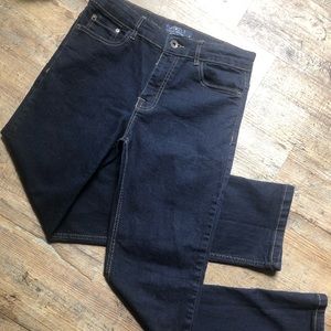 Lucky Brand Classic straight girls sz 16